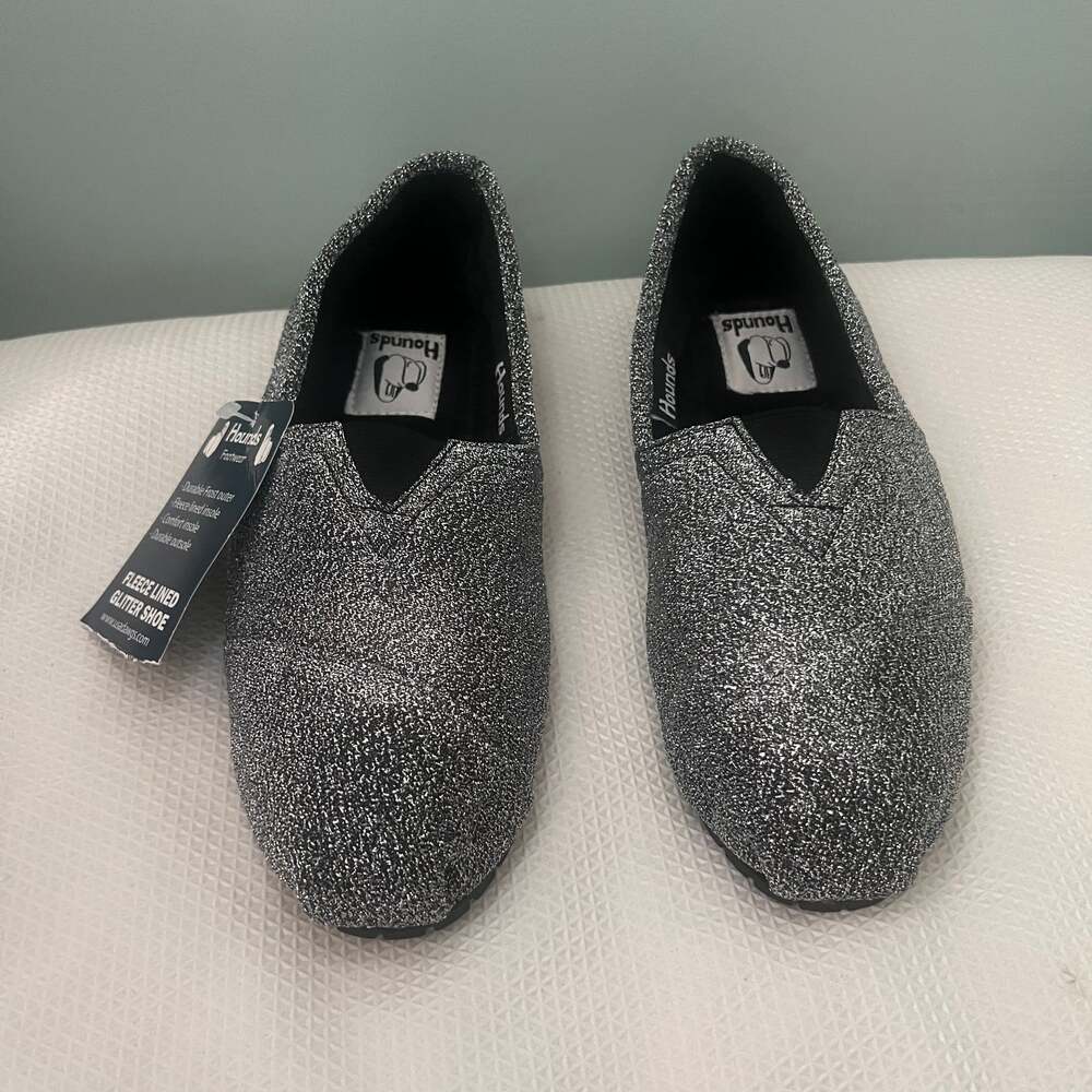 New Hounds Fleece Lined Kaymann Womens 7/8 Silver Cushioned Durable Sole Shoe